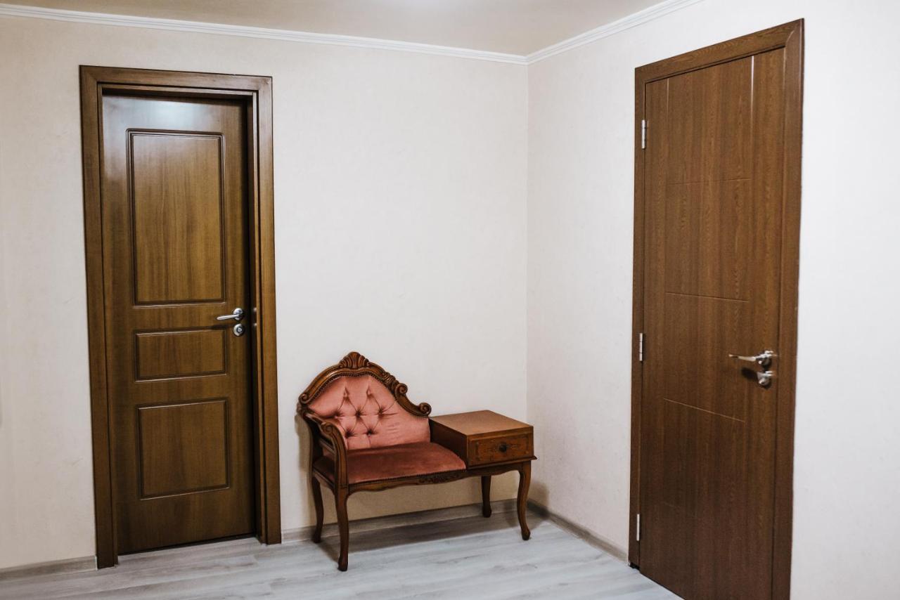 Хотел Казанлък Exterior foto